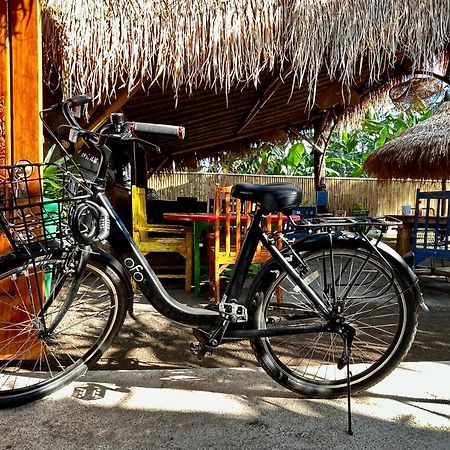 Gili Land Hotel Gili Islands Exterior photo