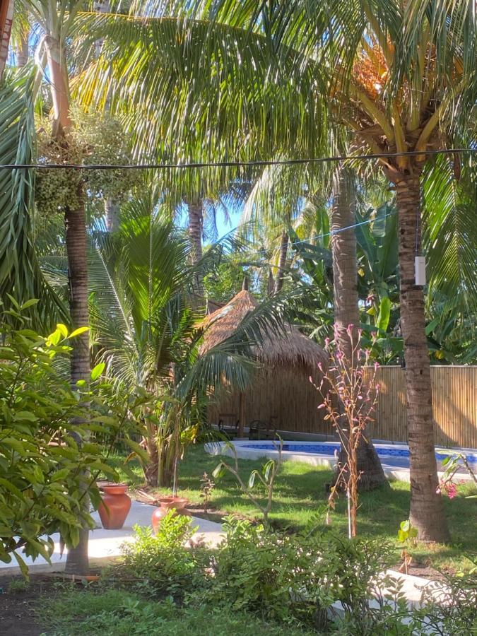 Gili Land Hotel Gili Islands Exterior photo