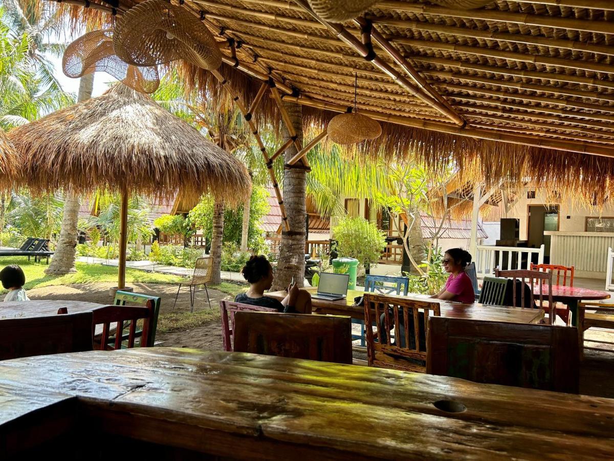 Gili Land Hotel Gili Islands Exterior photo